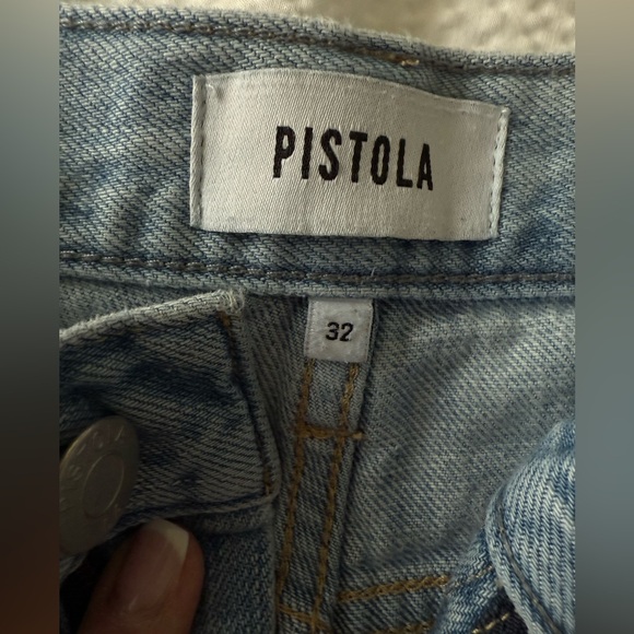 Pistola Distressed Blue Jeans that look amazing! - Picture 2 of 8